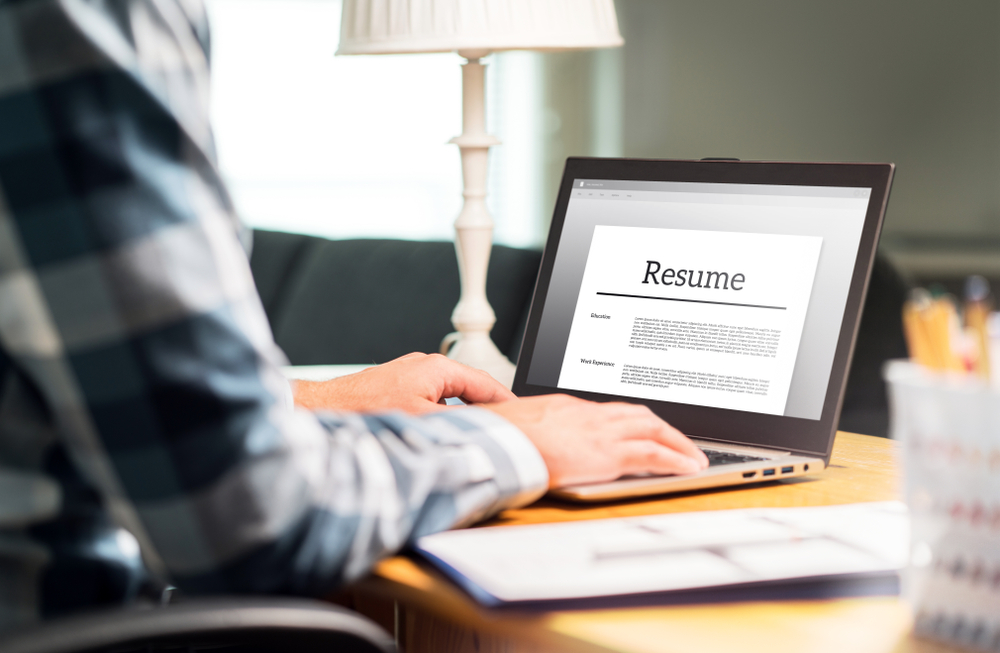 How Resume Services Can Assist in Crafting Your Personal Brand Statement
