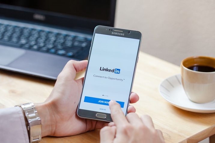 Grow Your LinkedIn Profile With the Right Smart Platform